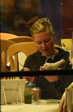 KIRSTEN DUNST at Colom Me Mine Pottery Studio 01/05/2016