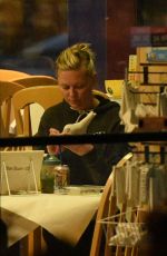 KIRSTEN DUNST at Colom Me Mine Pottery Studio 01/05/2016