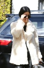 KOURTNEY KARDASHIAN Out and About in Beverly Hills 01/07/2016