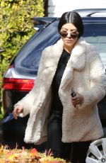 KOURTNEY KARDASHIAN Out and About in Beverly Hills 01/07/2016