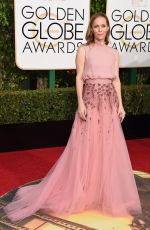 LESLIE MANN at 73rd Annual Golden Globe Awards in Beverly Hills 10/01/2016