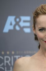 LESLIE MANN at Critics’s Choice Awards 2016 in Santa Monica 01/17/2016