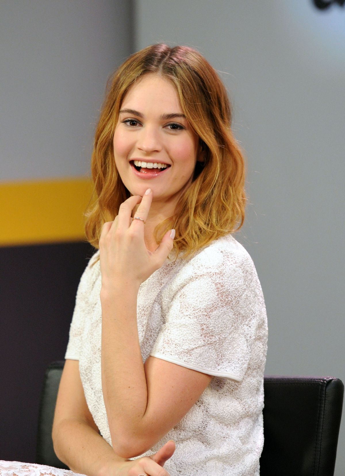 lily-james-on-the-set-of-imdb-interview-with-jerry-o-connell-01-27-2016_8.