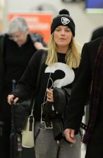 MARGOT ROBBIE Arrives at JFK Airport in New York 01/11/2016