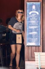 MARIA SHARAPOVA Out and About in Brisbane 12/30/2015