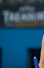 MARIA SHARAPOVA Training in Brisbane 12/31/2015