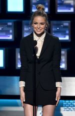 MELISSA BENOIST at 2016 People’s Choice Awards in Los Angeles 01/06/2016