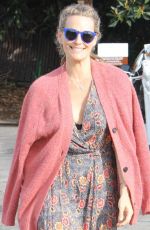 MOLLY SIMS Out and About in Brentwood 01/14/2016
