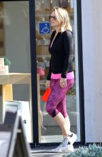 MOLLY SIMS Out and About in Brentwood 01/26/2016