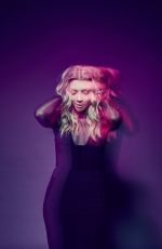 NATALIE DORMER - People’s Choice Awards 2016 Portrait Session