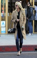 NICKY HILTON Out and About in Beverly Hills 01/07/2016