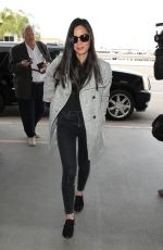 OLIVIA MUNN Arrives at LAX Airport in Los Angeles 01/11/2016
