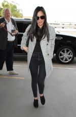 OLIVIA MUNN Arrives at LAX Airport in Los Angeles 01/11/2016