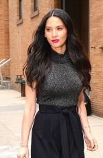 OLIVIA MUNN Out for Lunch in New York 01/14/2016