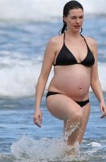 Pregnant ANNE HATHAWAY in Bikini at a Beach in Hawaii 01/03/2016