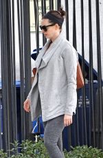 Pregnant ANNE HATHAWAY Leaves a Gym in West Hollywood 01/14/2016