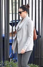 Pregnant ANNE HATHAWAY Leaves a Gym in West Hollywood 01/14/2016