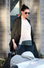 Pregnant ANNE HATHAWAY Leaves a Gym in West Hollywood 01/22/2016