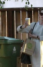 Pregnant ANNE HATHAWAY Leaves M Cafe in Los Angeles 01/26/2016