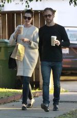 Pregnant ANNE HATHAWAY Leaves M Cafe in Los Angeles 01/26/2016
