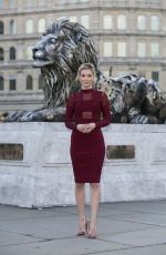 RACHEL RILEY Unveils 5th Lion Statue at Trafalgar Square in London 01/28/2016