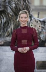 RACHEL RILEY Unveils 5th Lion Statue at Trafalgar Square in London 01/28/2016