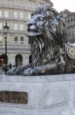 RACHEL RILEY Unveils 5th Lion Statue at Trafalgar Square in London 01/28/2016