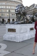 RACHEL RILEY Unveils 5th Lion Statue at Trafalgar Square in London 01/28/2016