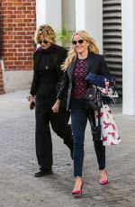 REESE WITHERSPOON and MEG RYAN Leaves Reese