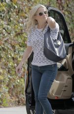 REESE WITHERSPOON in Tight Jeans Out in Los Angeles 01/22/2016
