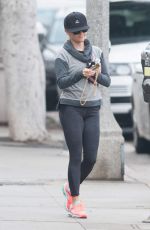 REESE WITHERSPOON Leaves a Yoga Class in Los Angeles 01/20/2016