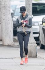 REESE WITHERSPOON Leaves a Yoga Class in Los Angeles 01/20/2016