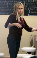 REESE WITHERSPOON Out for Coffee in Brentwood 01/06/2016