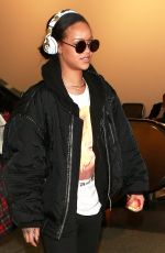 RIHANNA Arrives at LAX Airport in Los Angeles 01/08/2016