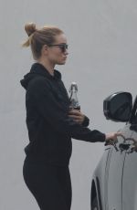 ROSIE HUNTINGTON-WHILTELEY Leaves a Gym in Los Angeles 01/19/2016