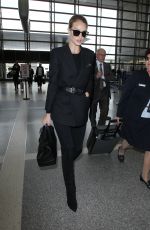ROSIE HUNTINGTON-WHITELEY at Los Angeles International Airport 01/22/2016