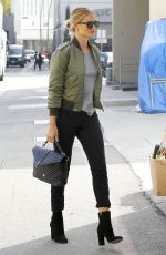 ROSIE HUNTINGTON-WHITELEY Out for Shopping in Los Angeles 01/14/2016
