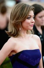 SARAH HYLAND at Screen Actors Guild Awards 2016 in Los Angeles 01/30/2016
