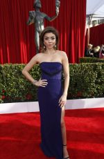 SARAH HYLAND at Screen Actors Guild Awards 2016 in Los Angeles 01/30/2016