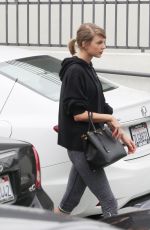 SELENA GOMEZ and TAYLOR SWIFT Leaves a Gym in Los Angeles 01/18/2016