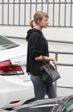 SELENA GOMEZ and TAYLOR SWIFT Leaves a Gym in Los Angeles 01/18/2016