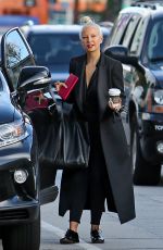 SIA FURLER Out for Coffee in Los Angeles 01/07/2016