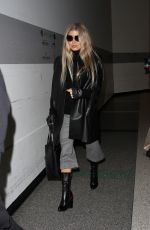 STACY FERGIE FERGUSON at Los Angeles Internationl Airport 01/19/2016