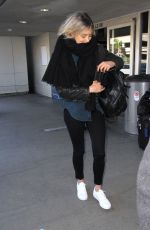 TAYLOR SCHILLING Arrives at LAX Airport in Los Angeles 01/07/2016