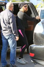 TAYLOR SWIFT Arrives at a Gym in West Hollywood 12/31/2015