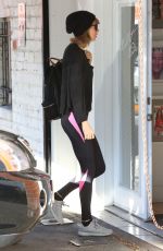 TAYLOR SWIFT Arrives at a Gym in West Hollywood 12/31/2015