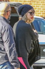 TAYLOR SWIFT Arrives at a Gym in West Hollywood 12/31/2015