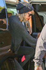 TAYLOR SWIFT Arrives at a Gym in West Hollywood 12/31/2015