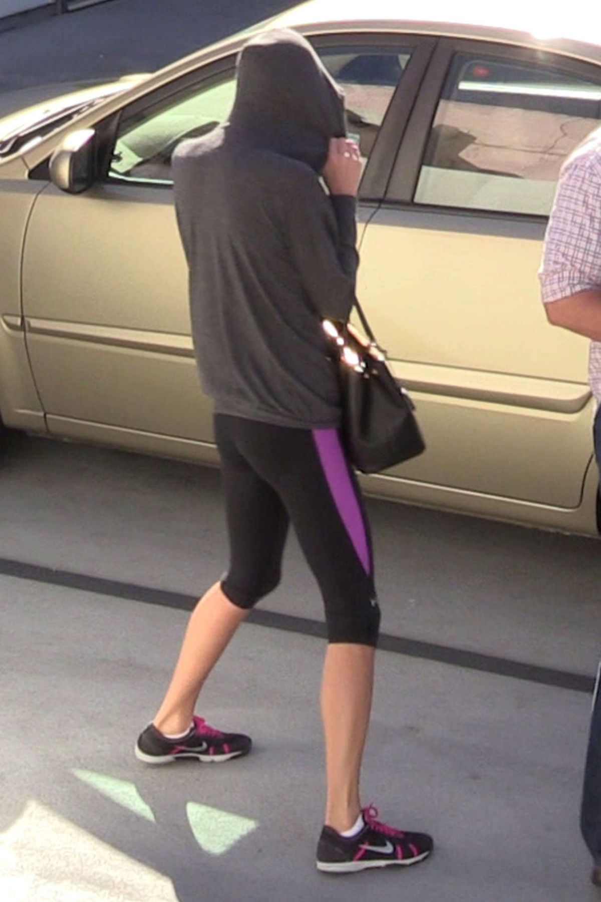 taylor swift yoga pants