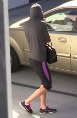 TAYLOR SWIFT in Leggings Leaves a Gym in Los Angeles 01/27/2016